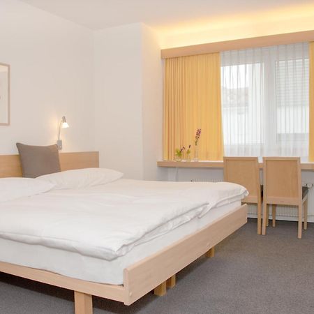 ת'וסיס Hotel Weiss Kreuz מראה חיצוני תמונה