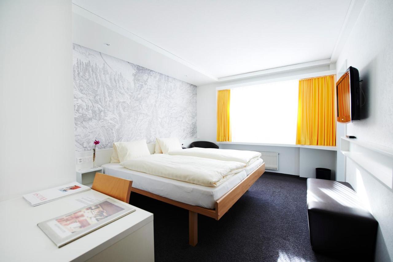 ת'וסיס Hotel Weiss Kreuz מראה חיצוני תמונה