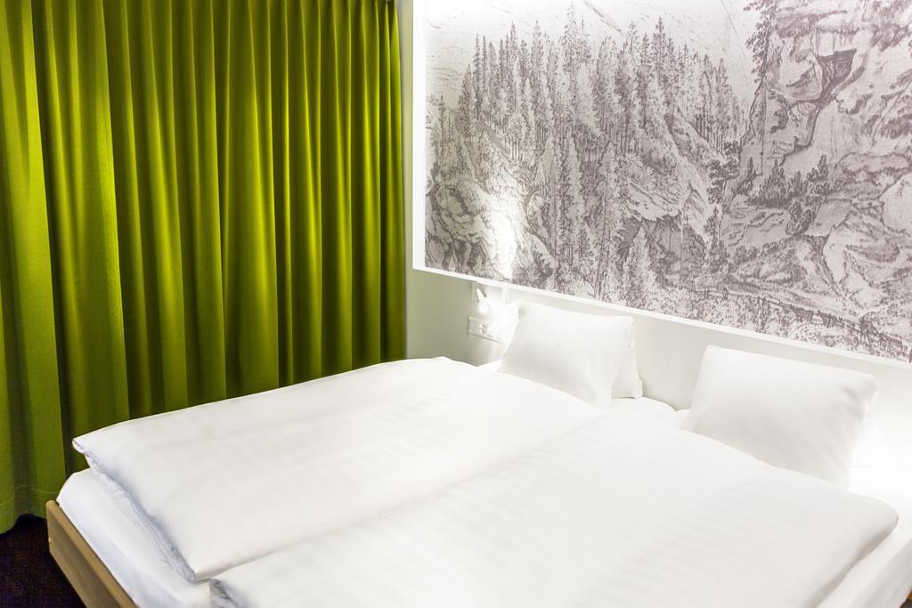 ת'וסיס Hotel Weiss Kreuz מראה חיצוני תמונה