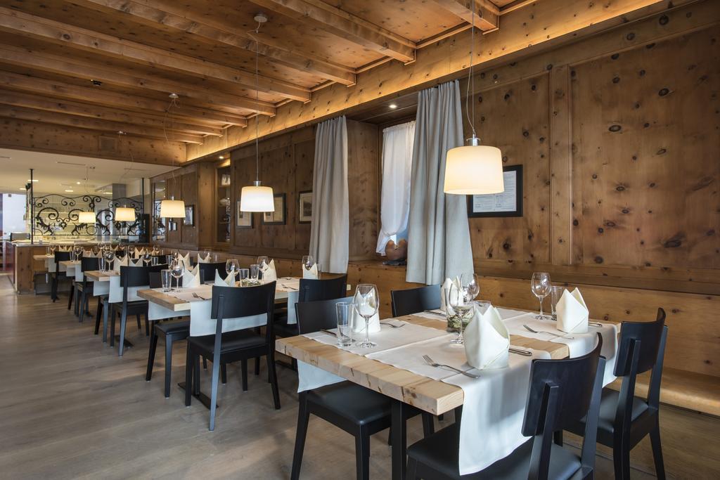 ת'וסיס Hotel Weiss Kreuz מראה חיצוני תמונה