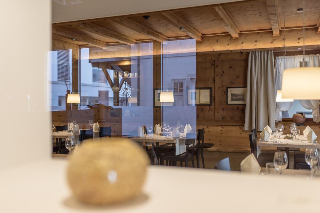 ת'וסיס Hotel Weiss Kreuz מראה חיצוני תמונה