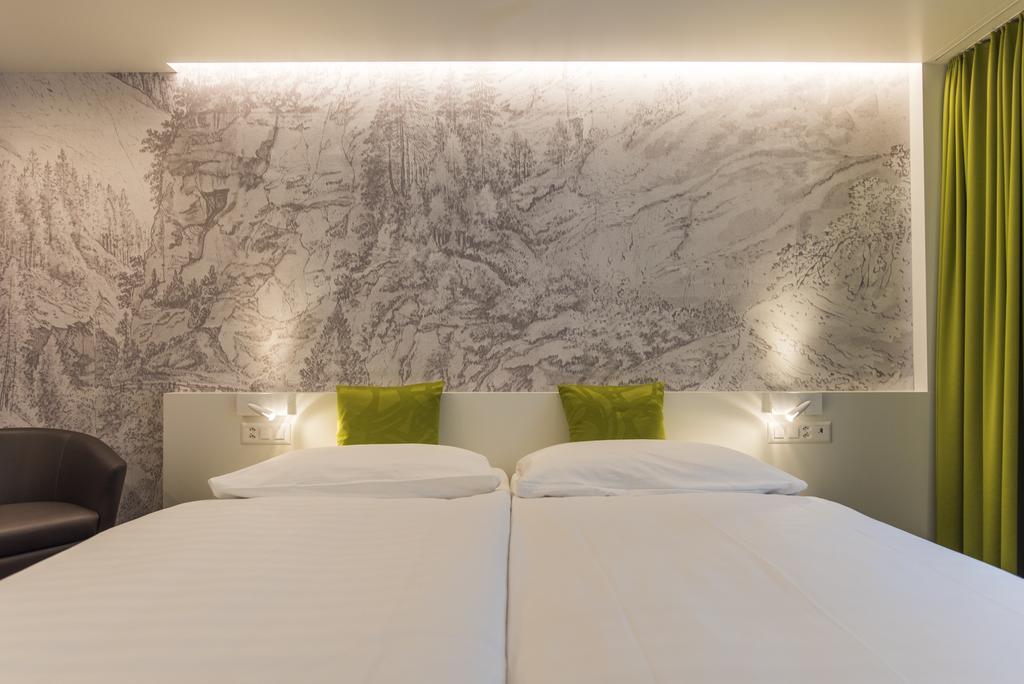 ת'וסיס Hotel Weiss Kreuz חדר תמונה