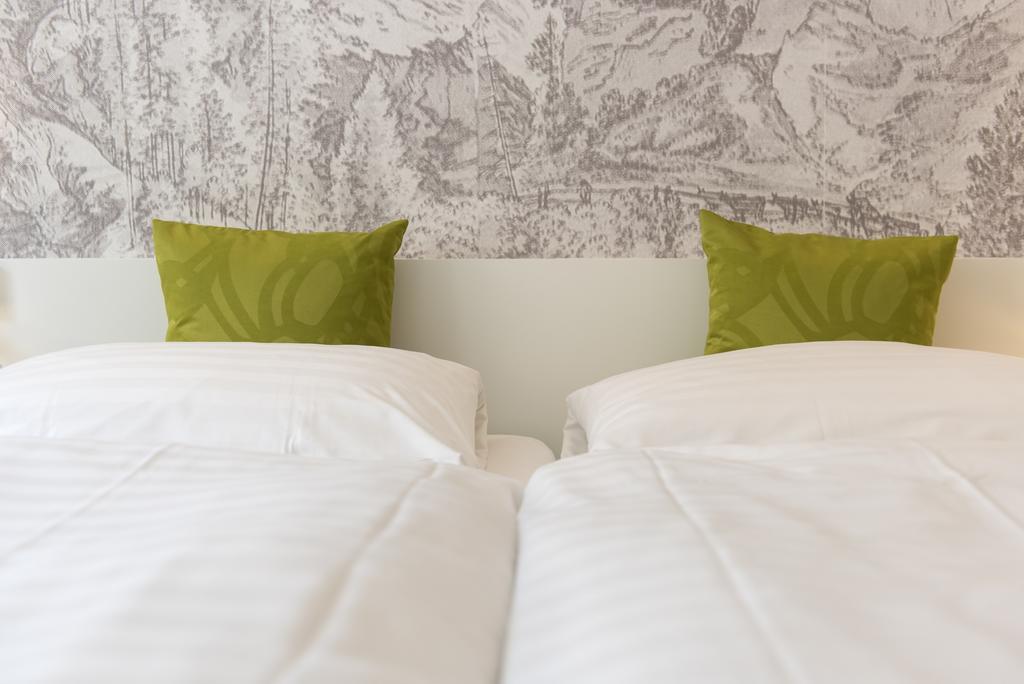 ת'וסיס Hotel Weiss Kreuz חדר תמונה