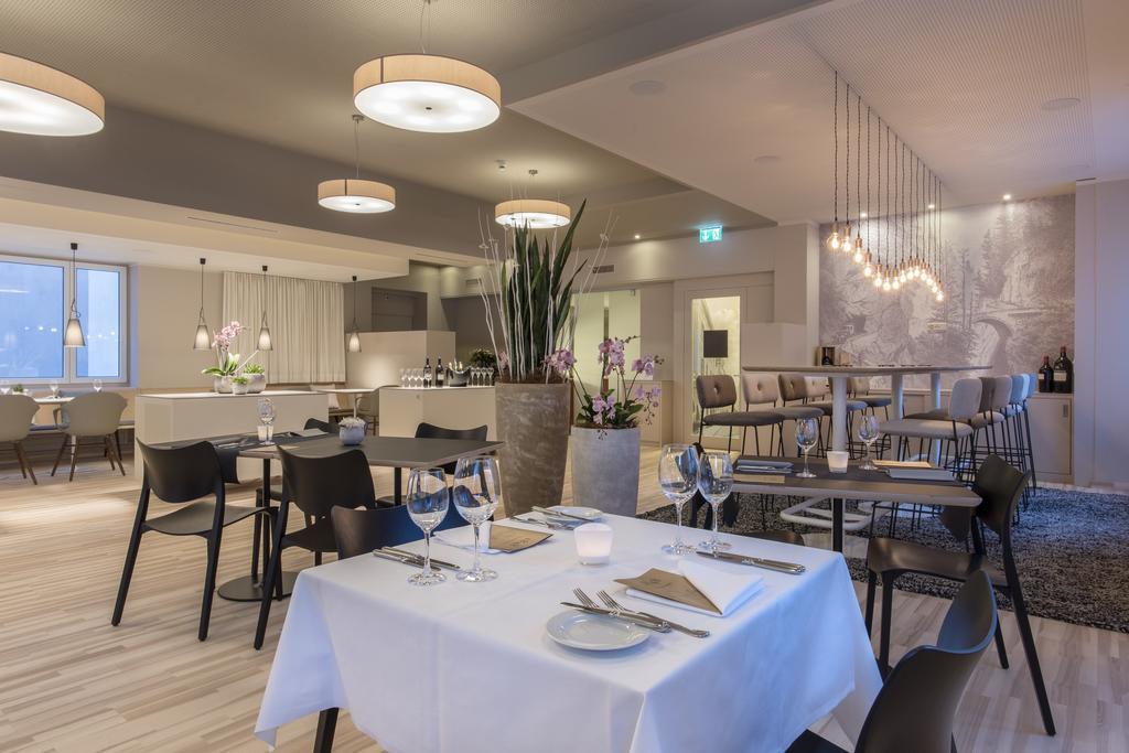 ת'וסיס Hotel Weiss Kreuz מראה חיצוני תמונה